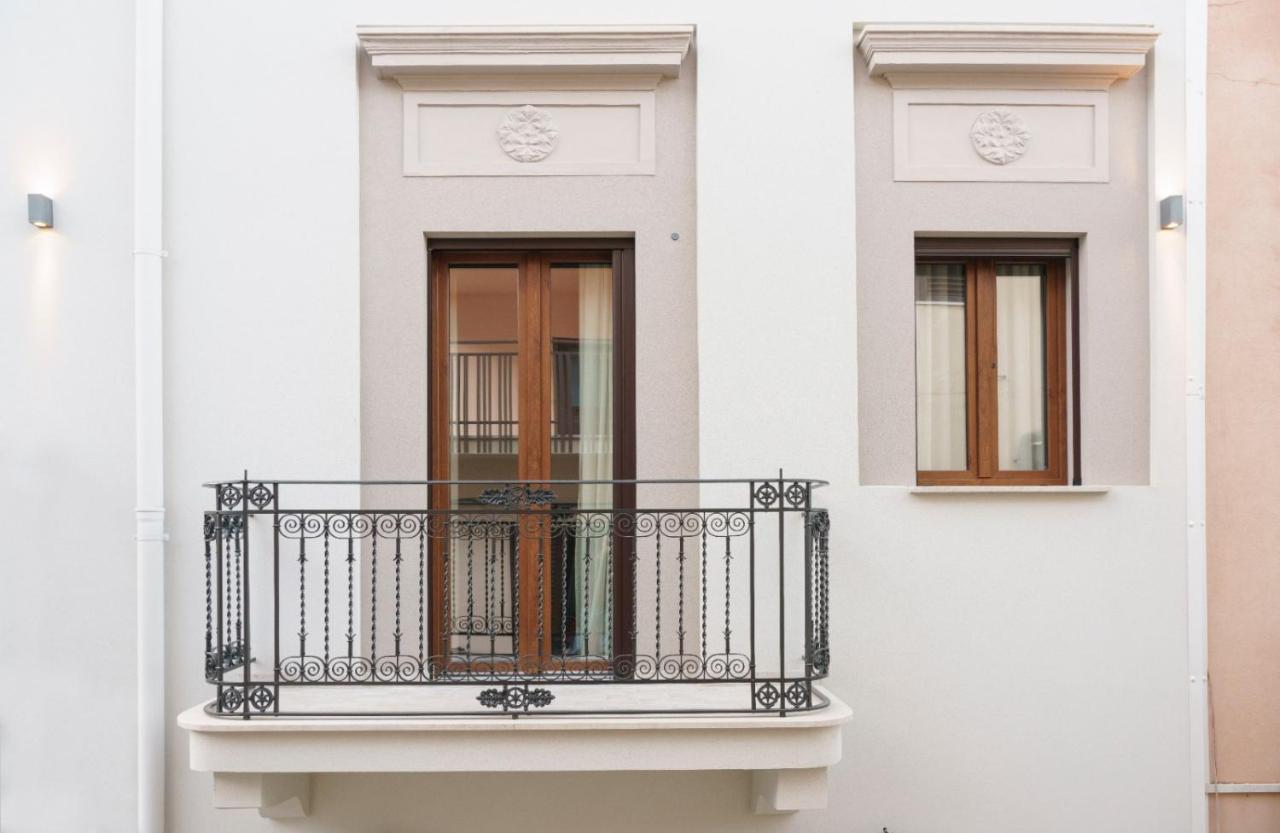 Oasi Del Golfo Suites B&B カステッランマーレ・デル・ゴルフォ エクステリア 写真