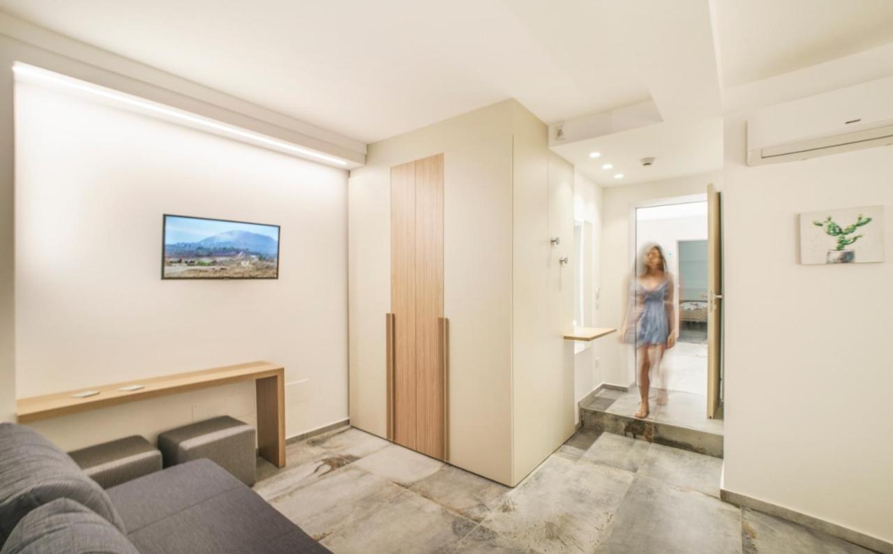 Oasi Del Golfo Suites B&B カステッランマーレ・デル・ゴルフォ エクステリア 写真