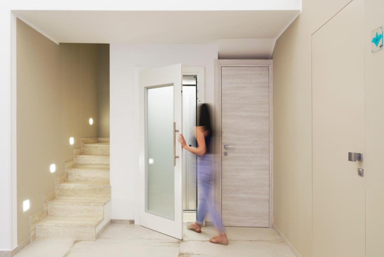 Oasi Del Golfo Suites B&B カステッランマーレ・デル・ゴルフォ エクステリア 写真