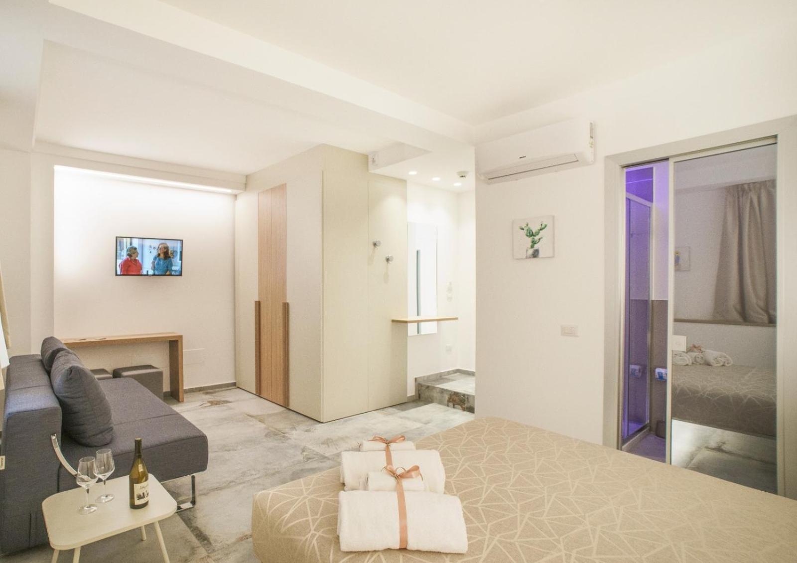 Oasi Del Golfo Suites B&B カステッランマーレ・デル・ゴルフォ エクステリア 写真